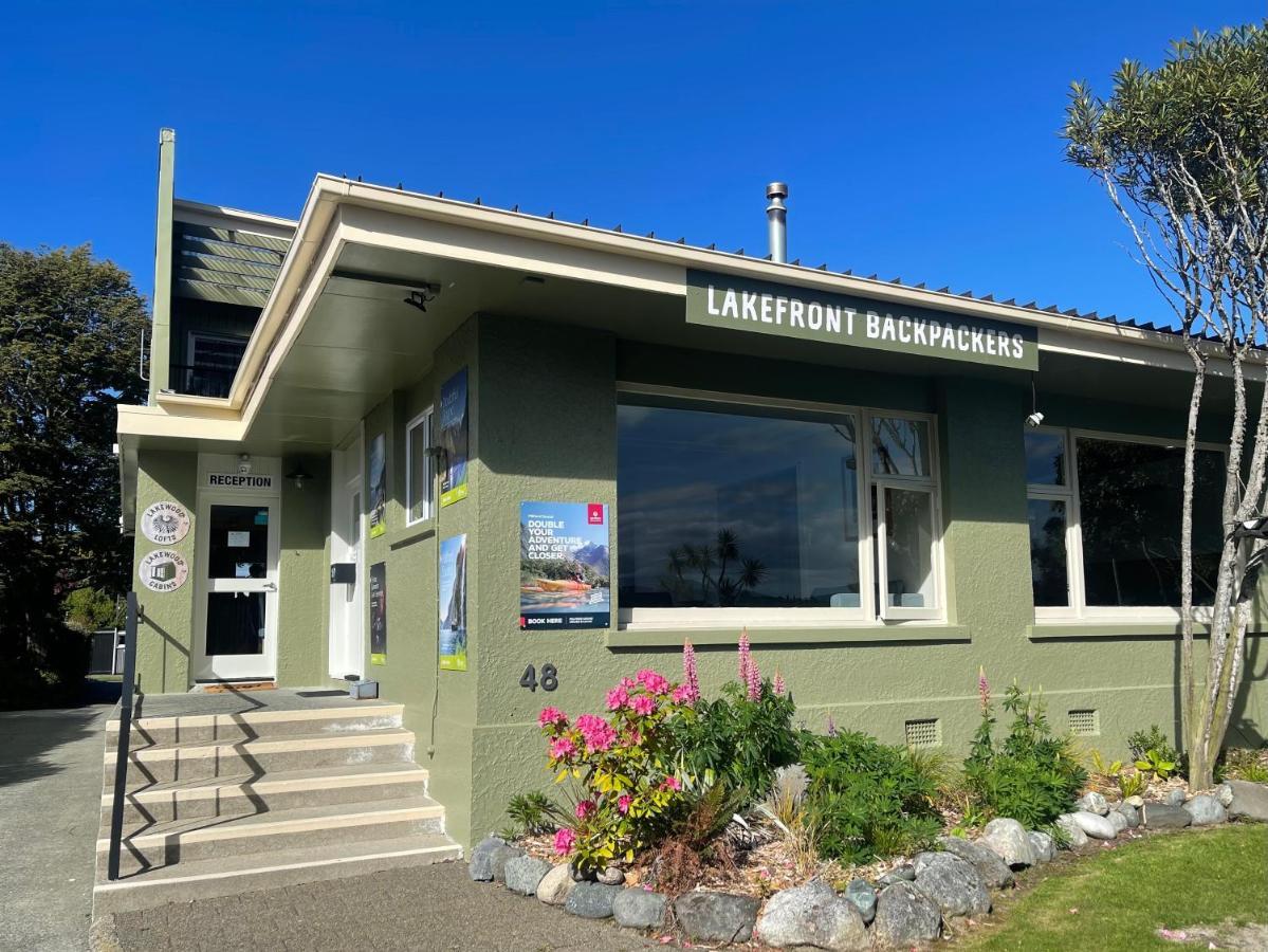 Hostel Lakefront Backpackers