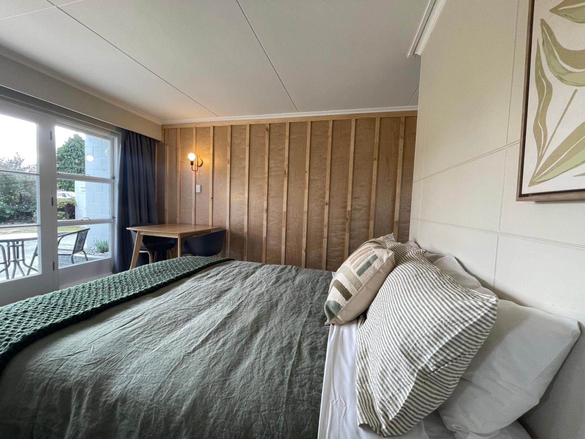 Lakefront Backpackers Hostel Te Anau