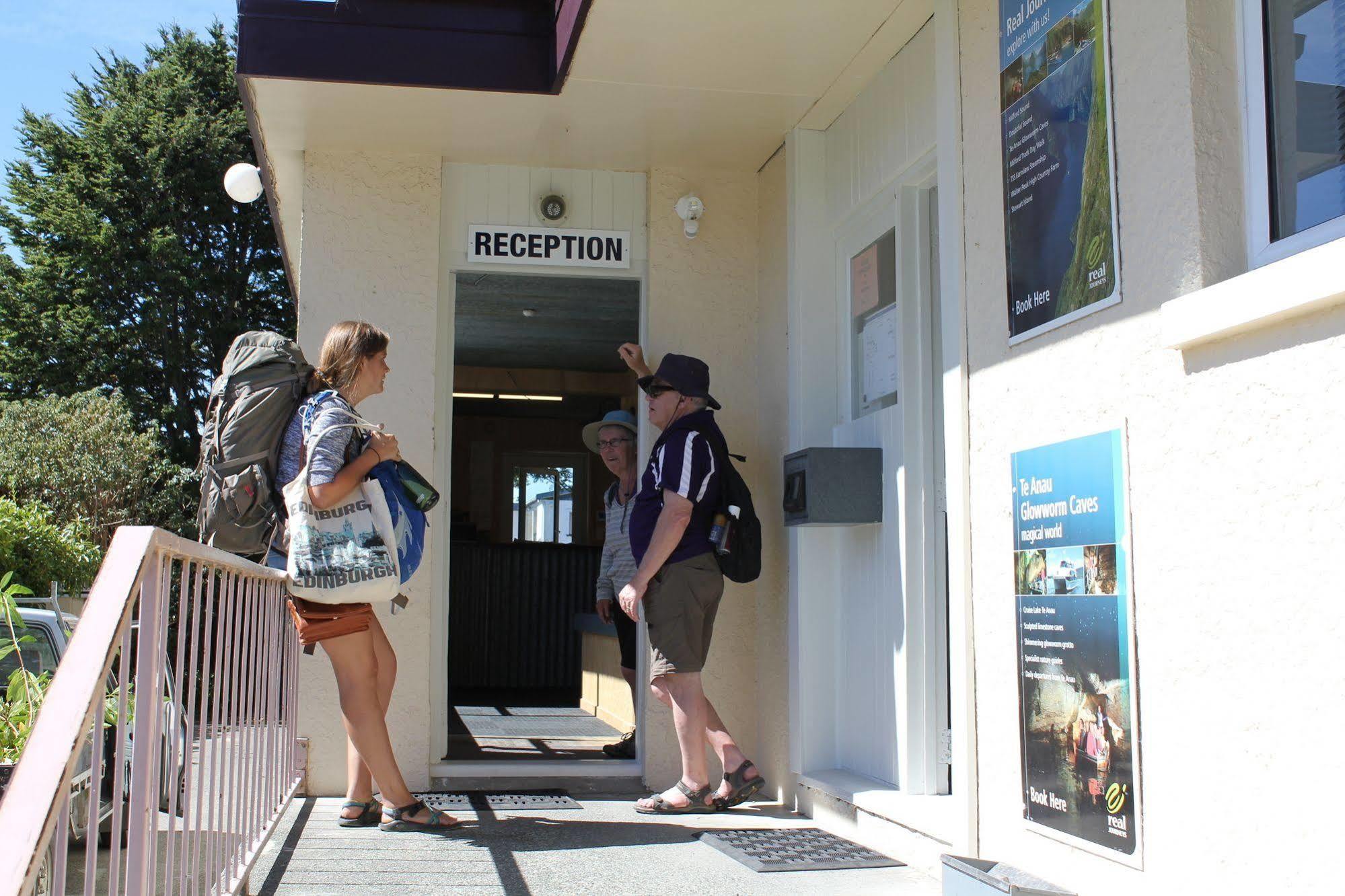 Lakefront Backpackers Hostel Te Anau