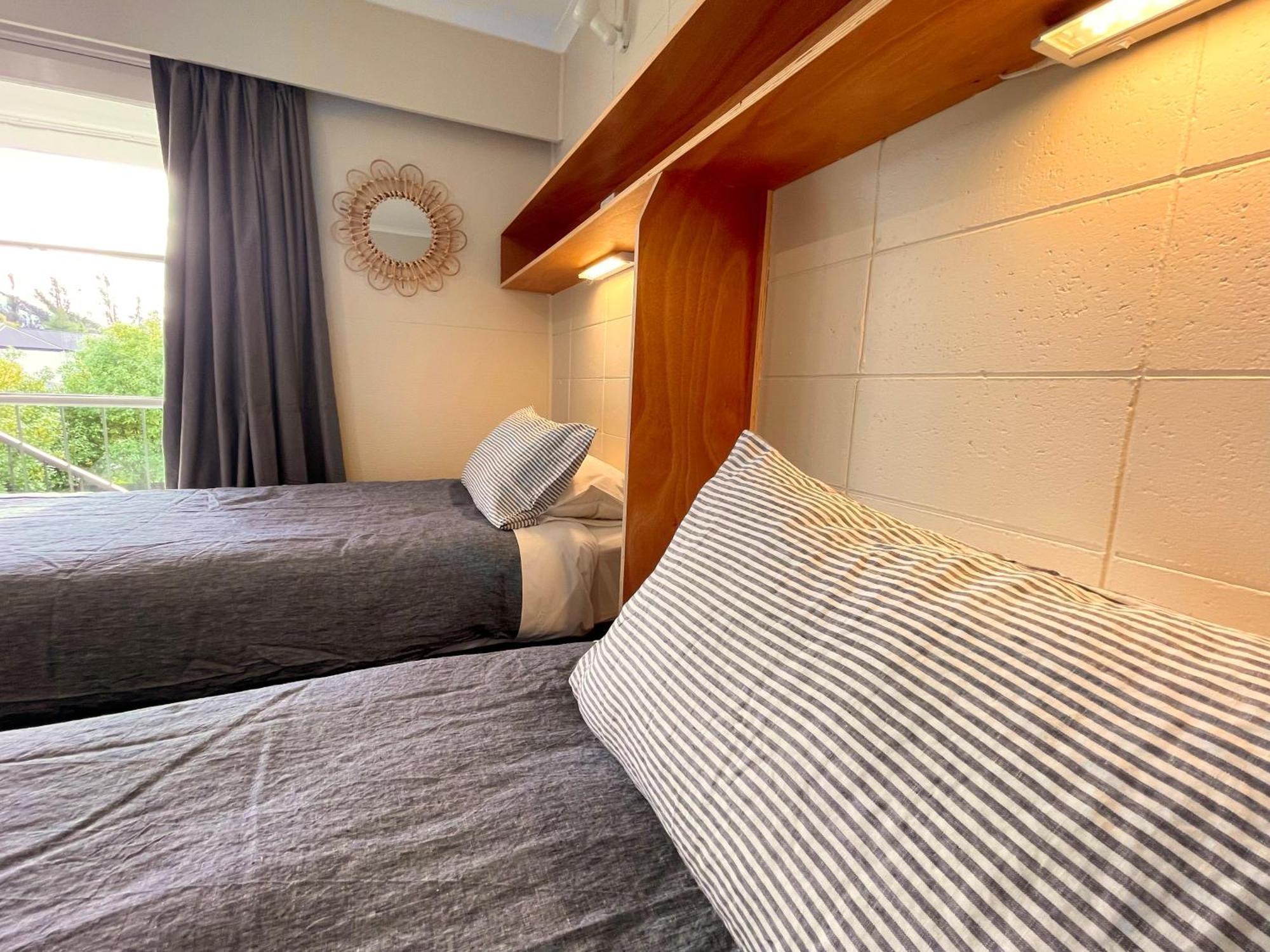 Lakefront Backpackers * Te Anau